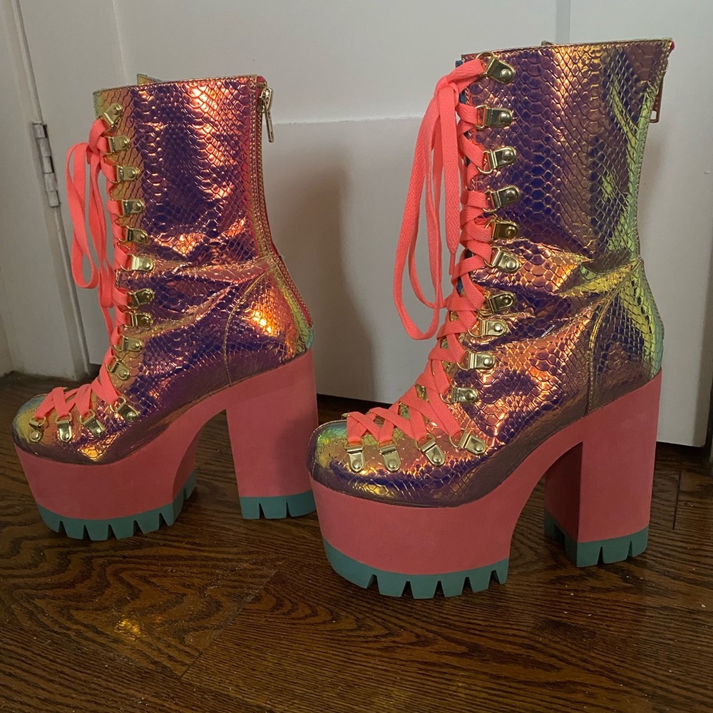 Club Exx Iridescent Platform Boots US 8 - Picture 5 of 5